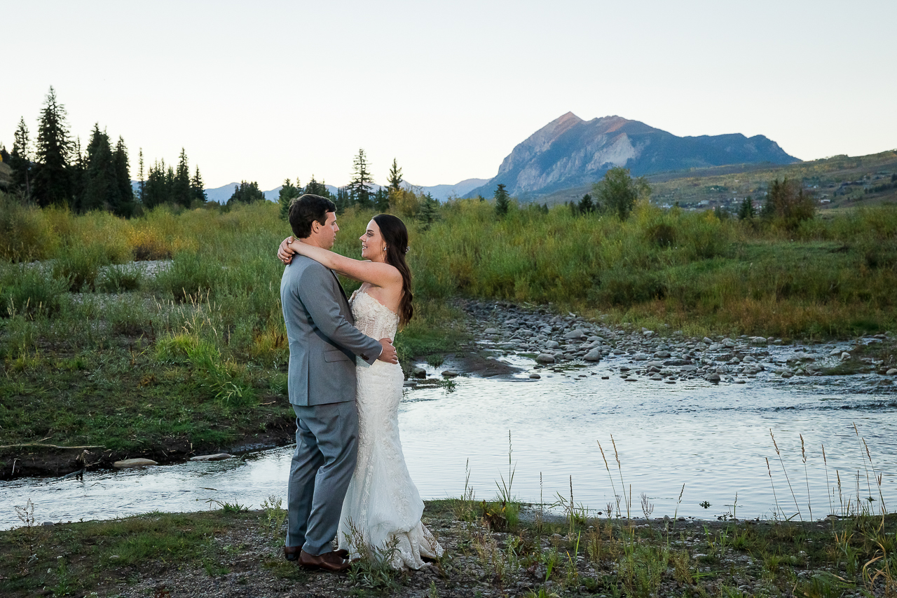 https://mountainmagicmedia.com/wp-content/uploads/2023/07/Crested-Butte-photographer-Gunnison-photographers-Colorado-photography-proposal-engagement-elopement-wedding-venue-photo-by-Mountain-Magic-Media-2291.jpg