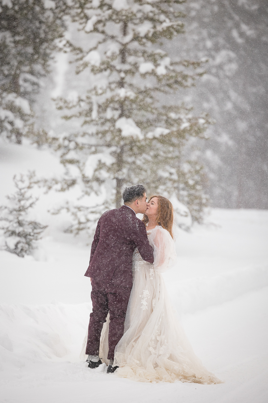 https://mountainmagicmedia.com/wp-content/uploads/2023/07/Crested-Butte-photographer-Gunnison-photographers-Colorado-photography-proposal-engagement-elopement-wedding-venue-photo-by-Mountain-Magic-Media-2349.jpg