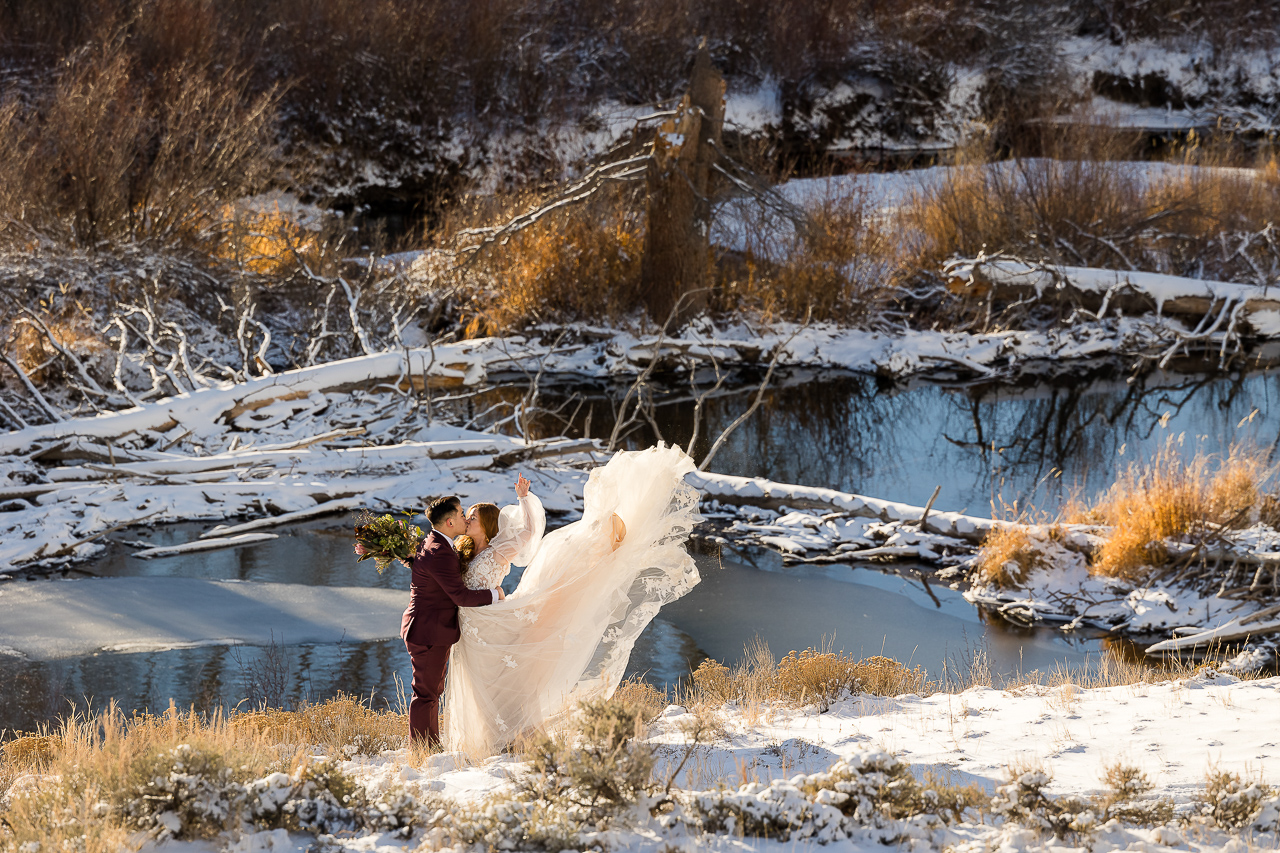 https://mountainmagicmedia.com/wp-content/uploads/2023/07/Crested-Butte-photographer-Gunnison-photographers-Colorado-photography-proposal-engagement-elopement-wedding-venue-photo-by-Mountain-Magic-Media-2376.jpg