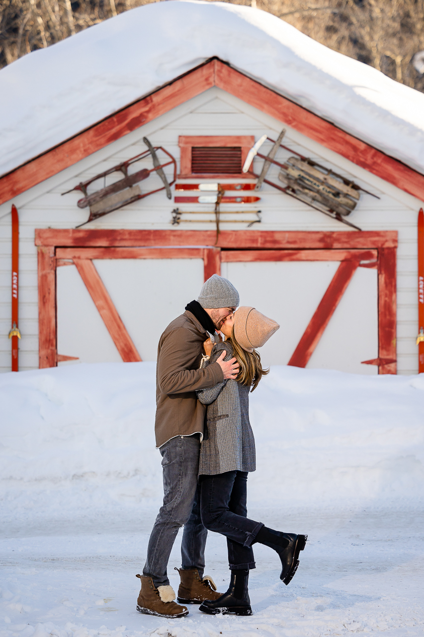 https://mountainmagicmedia.com/wp-content/uploads/2023/07/Crested-Butte-photographer-Gunnison-photographers-Colorado-photography-proposal-engagement-elopement-wedding-venue-photo-by-Mountain-Magic-Media-2446.jpg