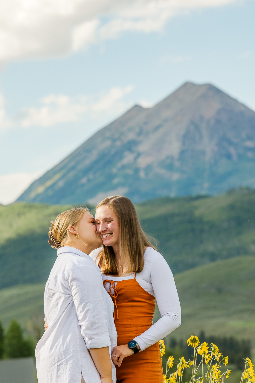 https://mountainmagicmedia.com/wp-content/uploads/2023/07/Crested-Butte-photographer-Gunnison-photographers-Colorado-photography-proposal-engagement-elopement-wedding-venue-photo-by-Mountain-Magic-Media-25.jpg