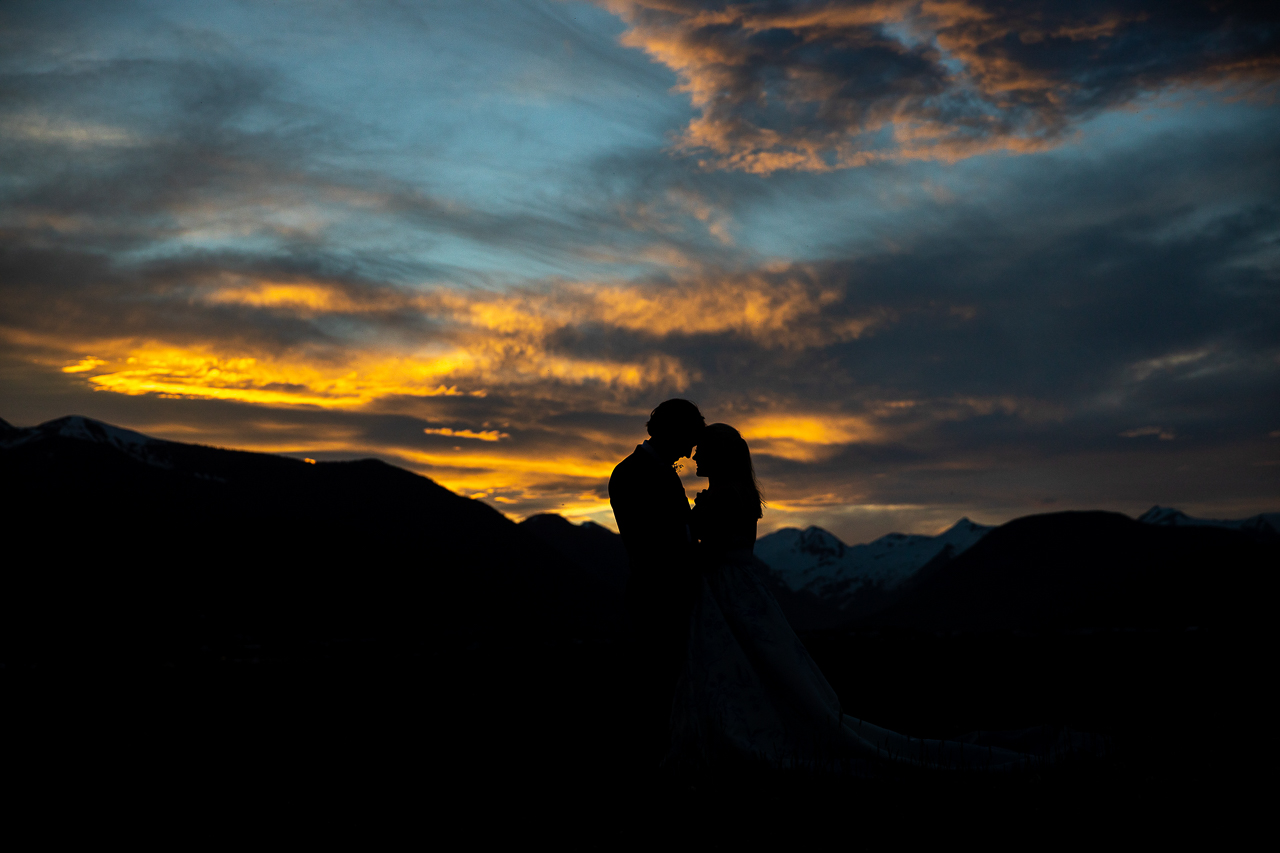 https://mountainmagicmedia.com/wp-content/uploads/2023/07/Crested-Butte-photographer-Gunnison-photographers-Colorado-photography-proposal-engagement-elopement-wedding-venue-photo-by-Mountain-Magic-Media-265.jpg