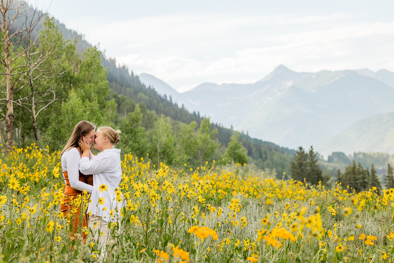 https://mountainmagicmedia.com/wp-content/uploads/2023/07/Crested-Butte-photographer-Gunnison-photographers-Colorado-photography-proposal-engagement-elopement-wedding-venue-photo-by-Mountain-Magic-Media-41.jpg