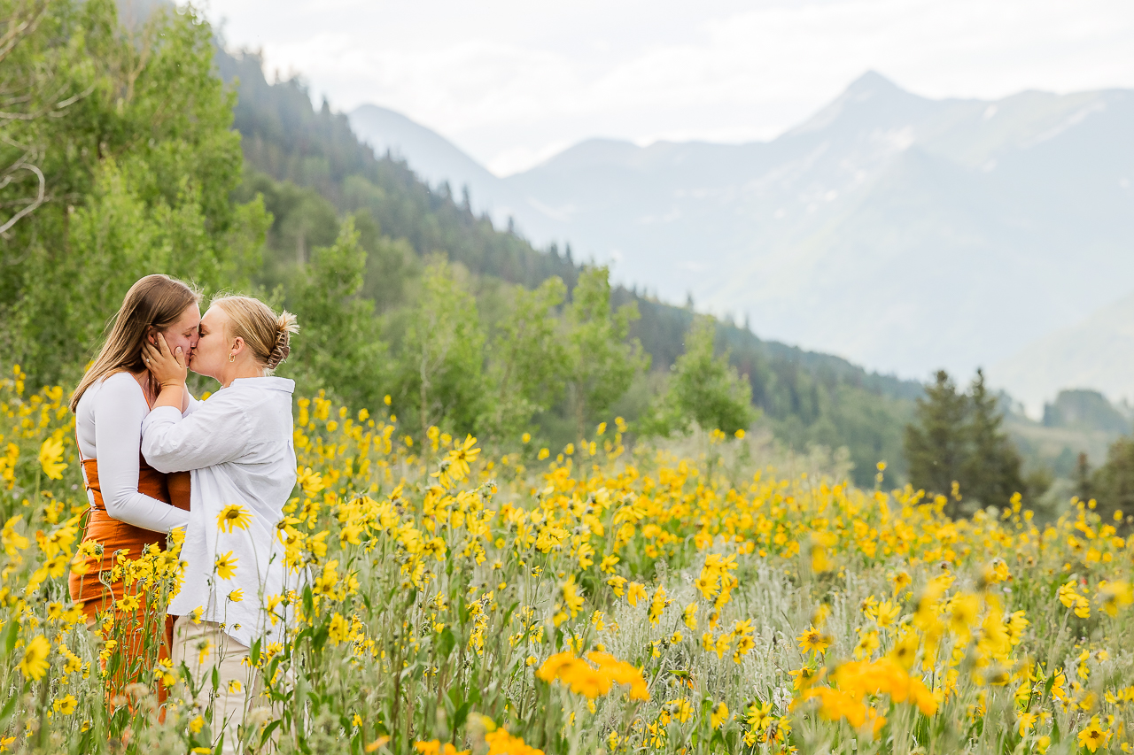 https://mountainmagicmedia.com/wp-content/uploads/2023/07/Crested-Butte-photographer-Gunnison-photographers-Colorado-photography-proposal-engagement-elopement-wedding-venue-photo-by-Mountain-Magic-Media-42.jpg