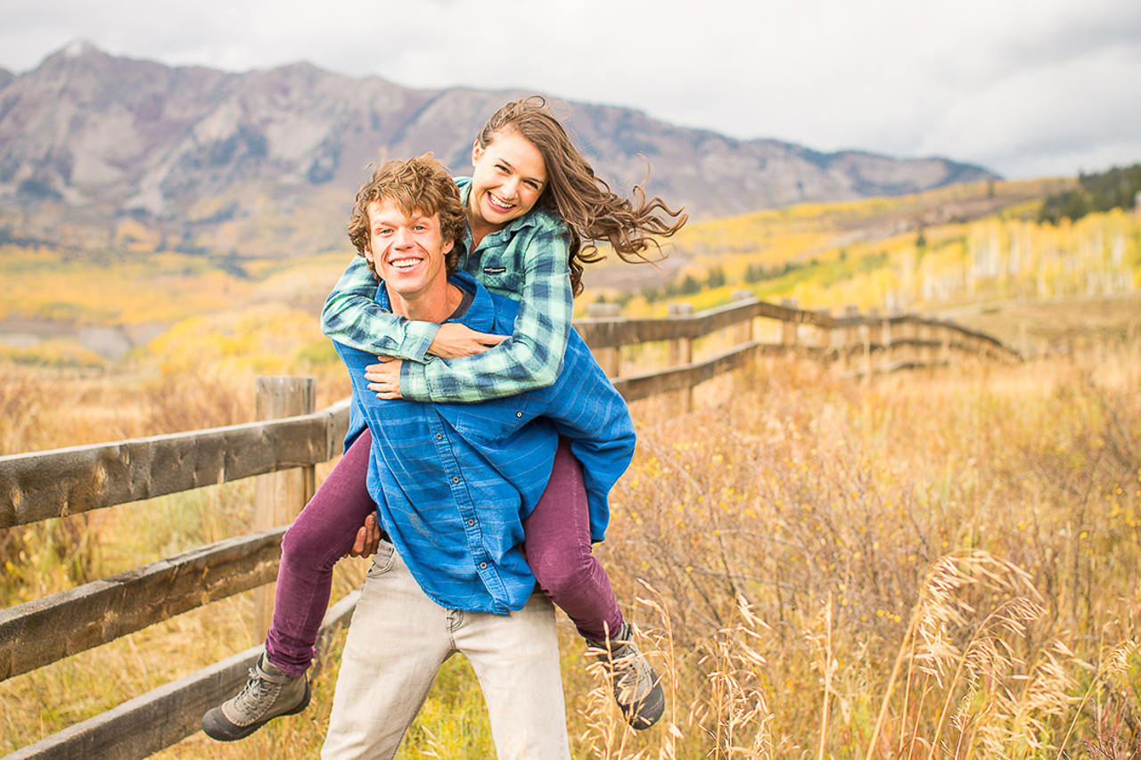 https://mountainmagicmedia.com/wp-content/uploads/2023/07/Crested-Butte-photographer-Gunnison-photographers-Colorado-photography-proposal-engagement-elopement-wedding-venue-photo-by-Mountain-Magic-Media-53-1.jpg