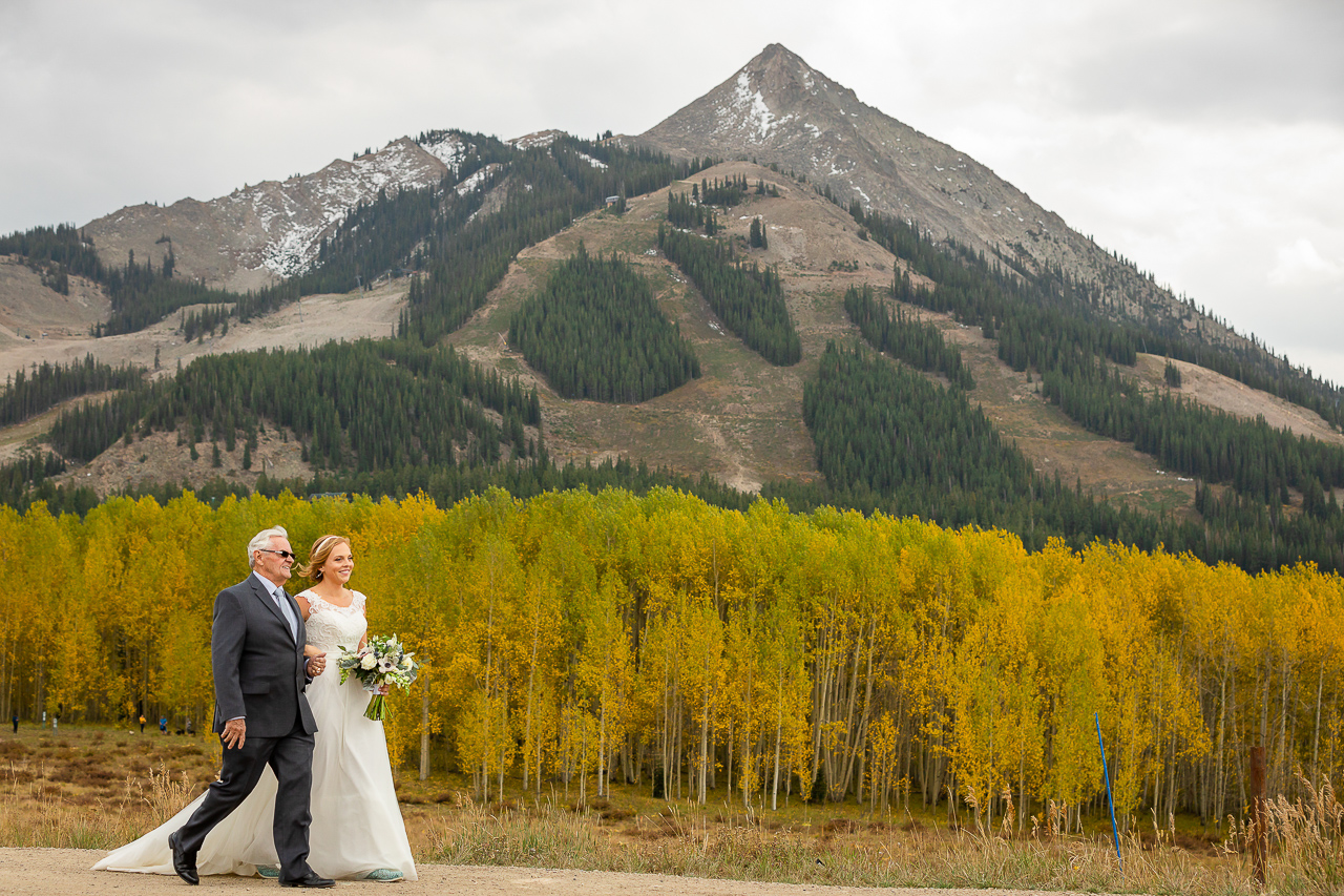 https://mountainmagicmedia.com/wp-content/uploads/2023/07/Crested-Butte-photographer-Gunnison-photographers-Colorado-photography-proposal-engagement-elopement-wedding-venue-photo-by-Mountain-Magic-Media-560.jpg