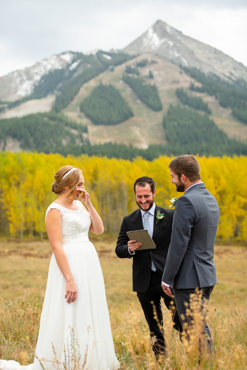 https://mountainmagicmedia.com/wp-content/uploads/2023/07/Crested-Butte-photographer-Gunnison-photographers-Colorado-photography-proposal-engagement-elopement-wedding-venue-photo-by-Mountain-Magic-Media-573.jpg