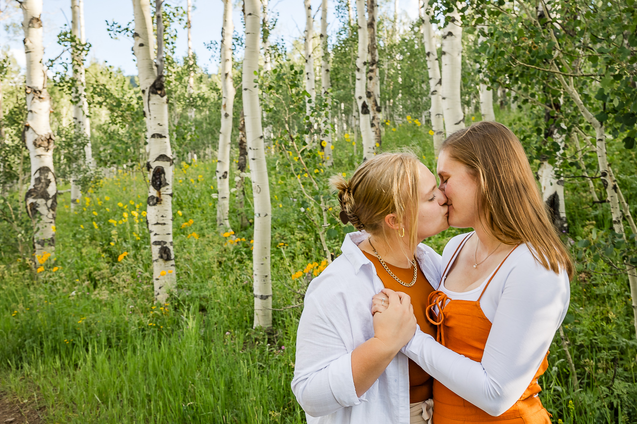 https://mountainmagicmedia.com/wp-content/uploads/2023/07/Crested-Butte-photographer-Gunnison-photographers-Colorado-photography-proposal-engagement-elopement-wedding-venue-photo-by-Mountain-Magic-Media-59.jpg