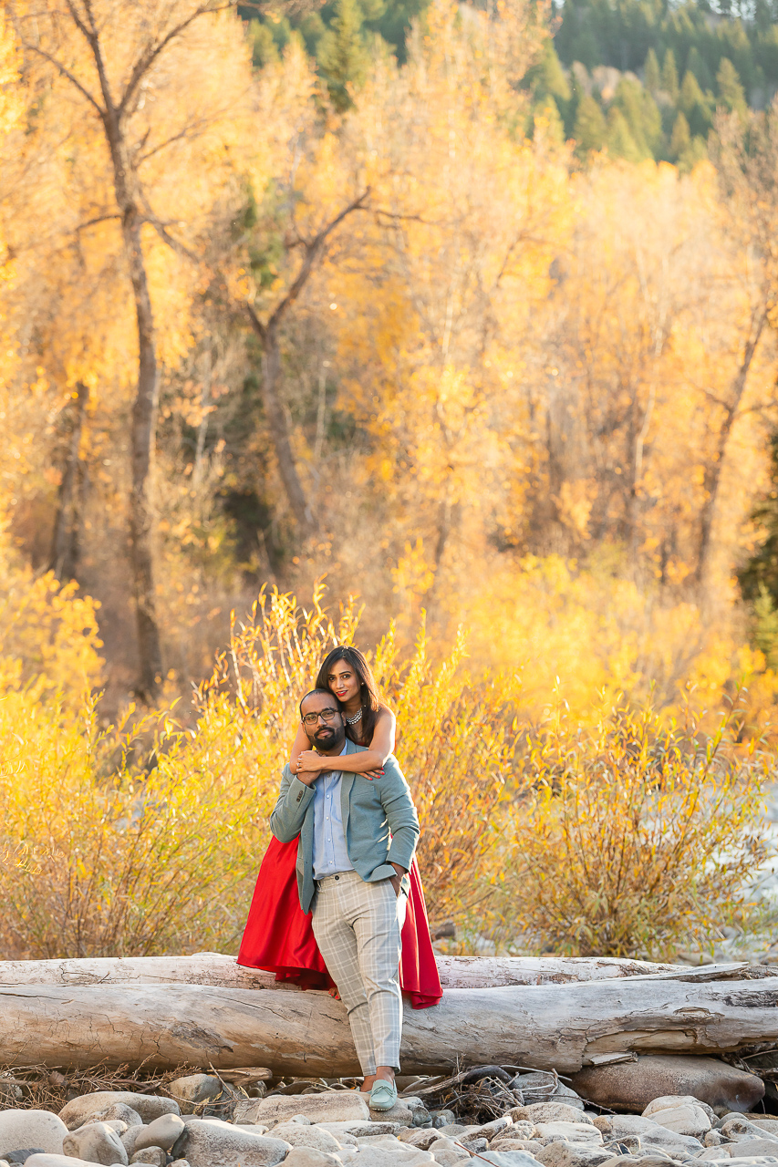 https://mountainmagicmedia.com/wp-content/uploads/2023/07/Crested-Butte-photographer-Gunnison-photographers-Colorado-photography-proposal-engagement-elopement-wedding-venue-photo-by-Mountain-Magic-Media-633.jpg