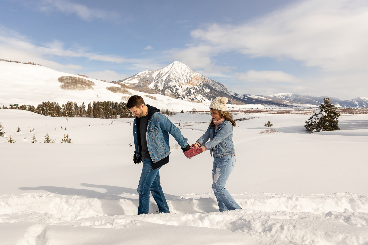 https://mountainmagicmedia.com/wp-content/uploads/2023/07/Crested-Butte-photographer-Gunnison-photographers-Colorado-photography-proposal-engagement-elopement-wedding-venue-photo-by-Mountain-Magic-Media-665.jpg