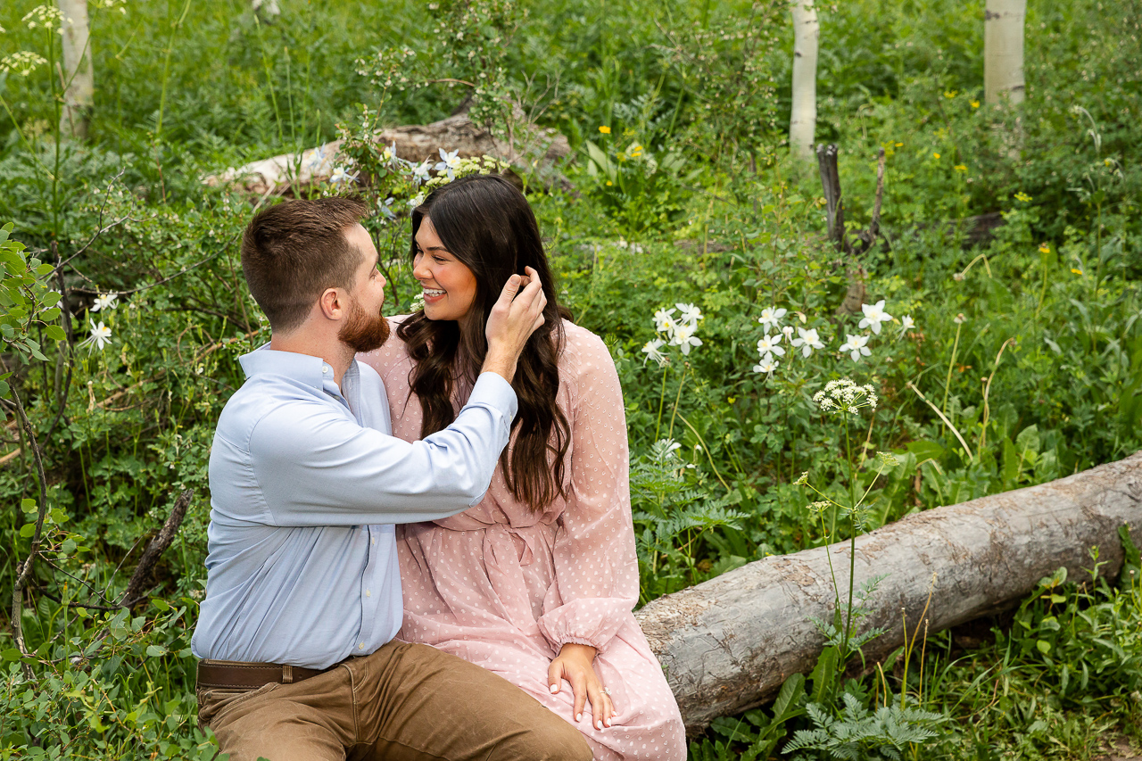 https://mountainmagicmedia.com/wp-content/uploads/2023/07/Crested-Butte-photographer-Gunnison-photographers-Colorado-photography-proposal-engagement-elopement-wedding-venue-photo-by-Mountain-Magic-Media-814.jpg