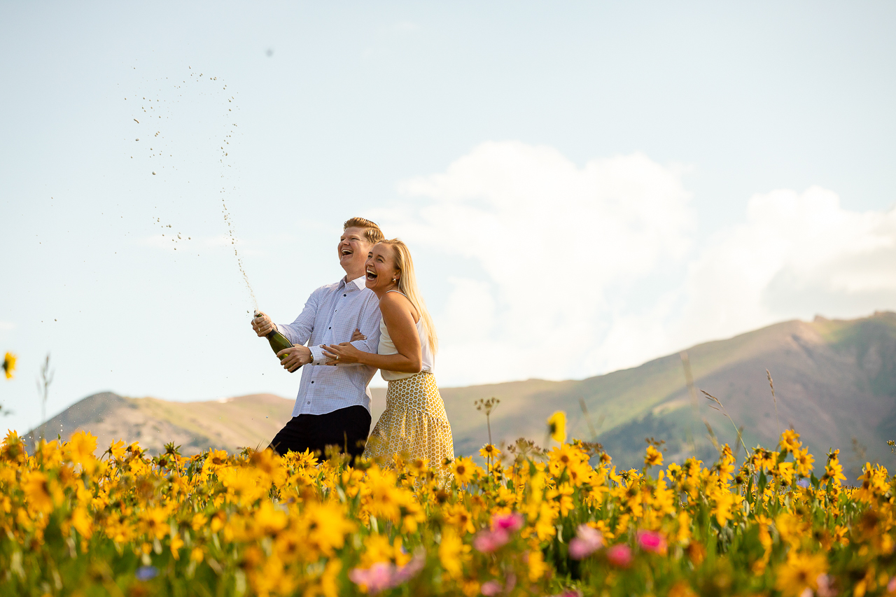 https://mountainmagicmedia.com/wp-content/uploads/2023/07/Crested-Butte-photographer-Gunnison-photographers-Colorado-photography-proposal-engagement-elopement-wedding-venue-photo-by-Mountain-Magic-Media-846.jpg