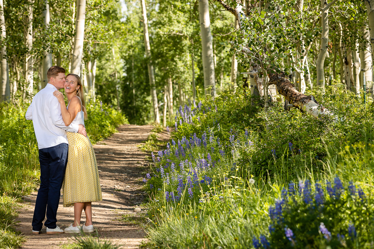 https://mountainmagicmedia.com/wp-content/uploads/2023/07/Crested-Butte-photographer-Gunnison-photographers-Colorado-photography-proposal-engagement-elopement-wedding-venue-photo-by-Mountain-Magic-Media-861.jpg