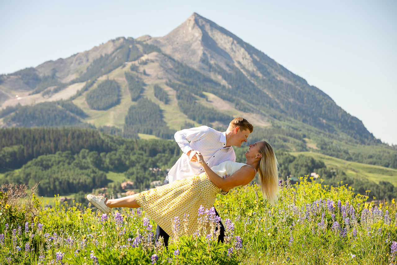 https://mountainmagicmedia.com/wp-content/uploads/2023/07/Crested-Butte-photographer-Gunnison-photographers-Colorado-photography-proposal-engagement-elopement-wedding-venue-photo-by-Mountain-Magic-Media-868.jpg