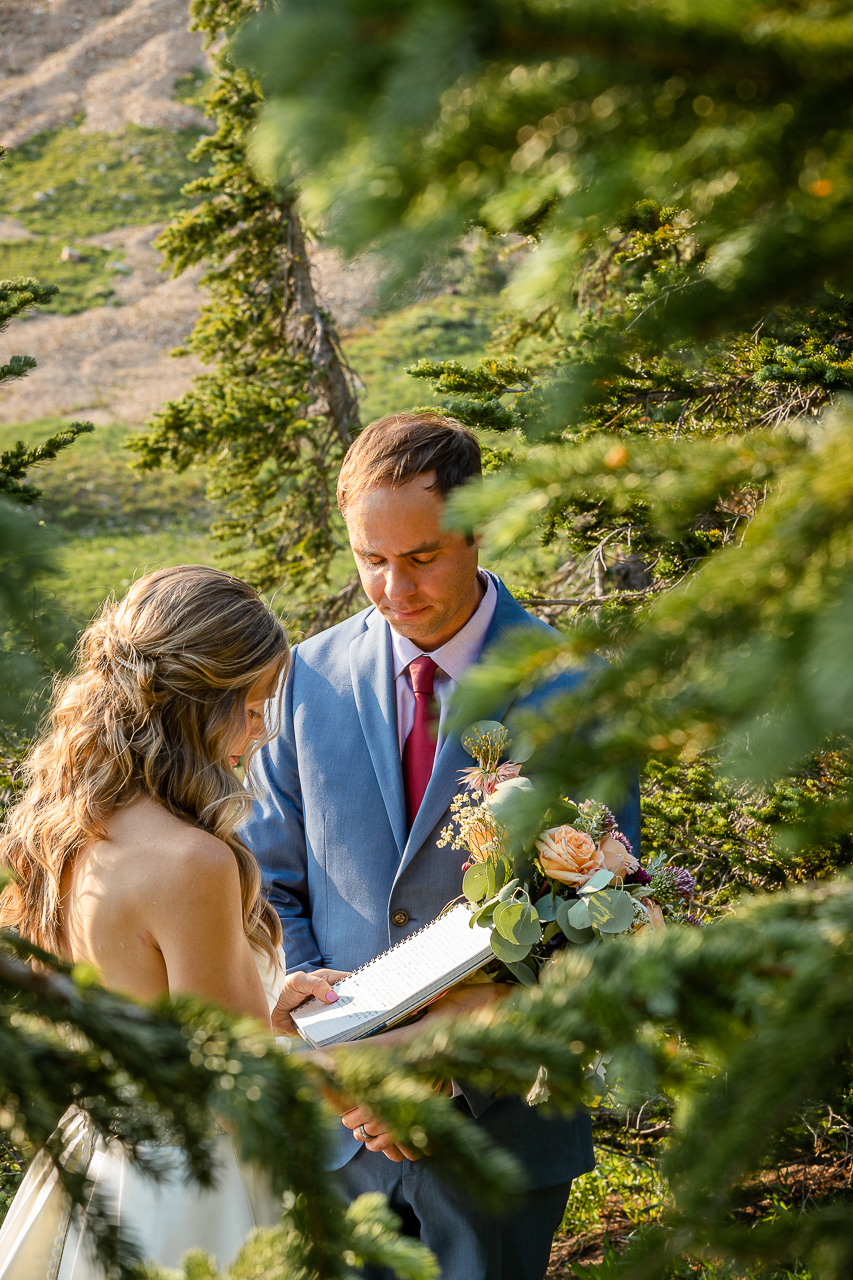 https://mountainmagicmedia.com/wp-content/uploads/2023/07/Crested-Butte-photographer-Gunnison-photographers-Colorado-photography-proposal-engagement-elopement-wedding-venue-photo-by-Mountain-Magic-Media-903.jpg