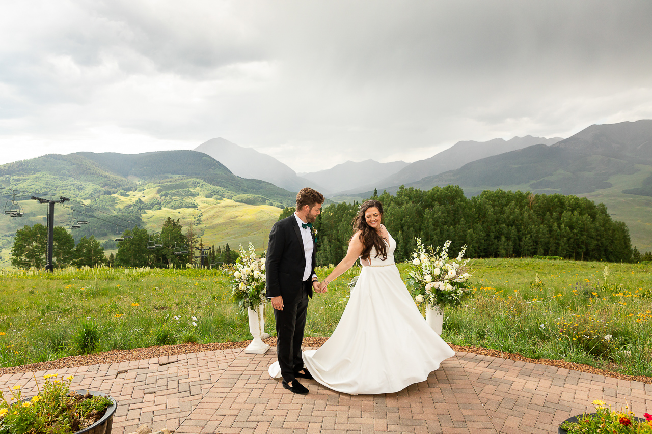 https://mountainmagicmedia.com/wp-content/uploads/2023/07/Crested-Butte-photographer-Gunnison-photographers-Colorado-photography-proposal-engagement-elopement-wedding-venue-photo-by-Mountain-Magic-Media-940.jpg