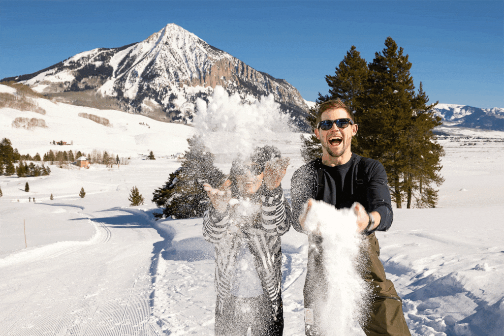 GIF-Crested-Butte-proposal-nordic-ski-photography-photo-by-Mountain-Magic-Media